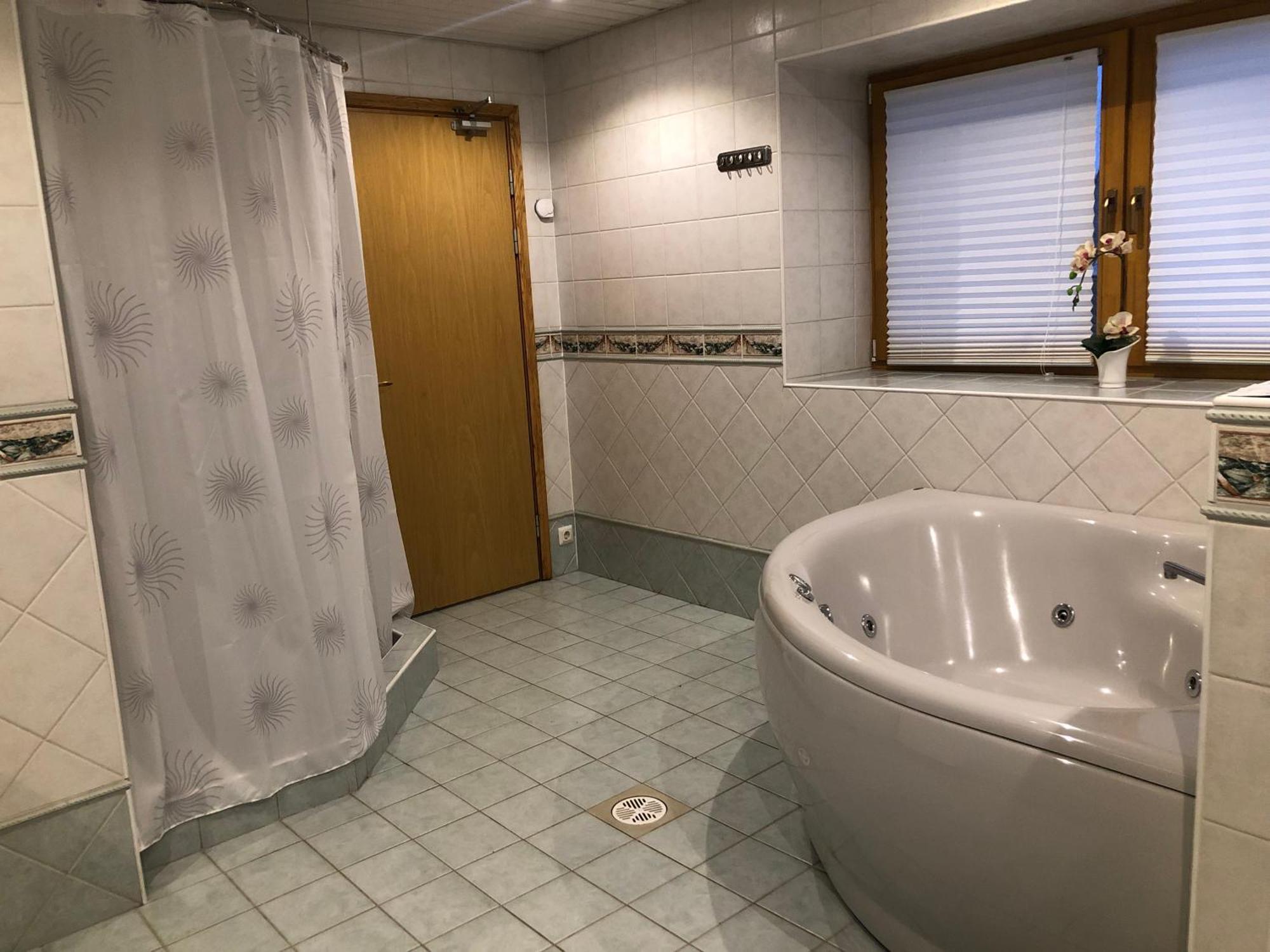 Riia Villa Тарту Екстериор снимка